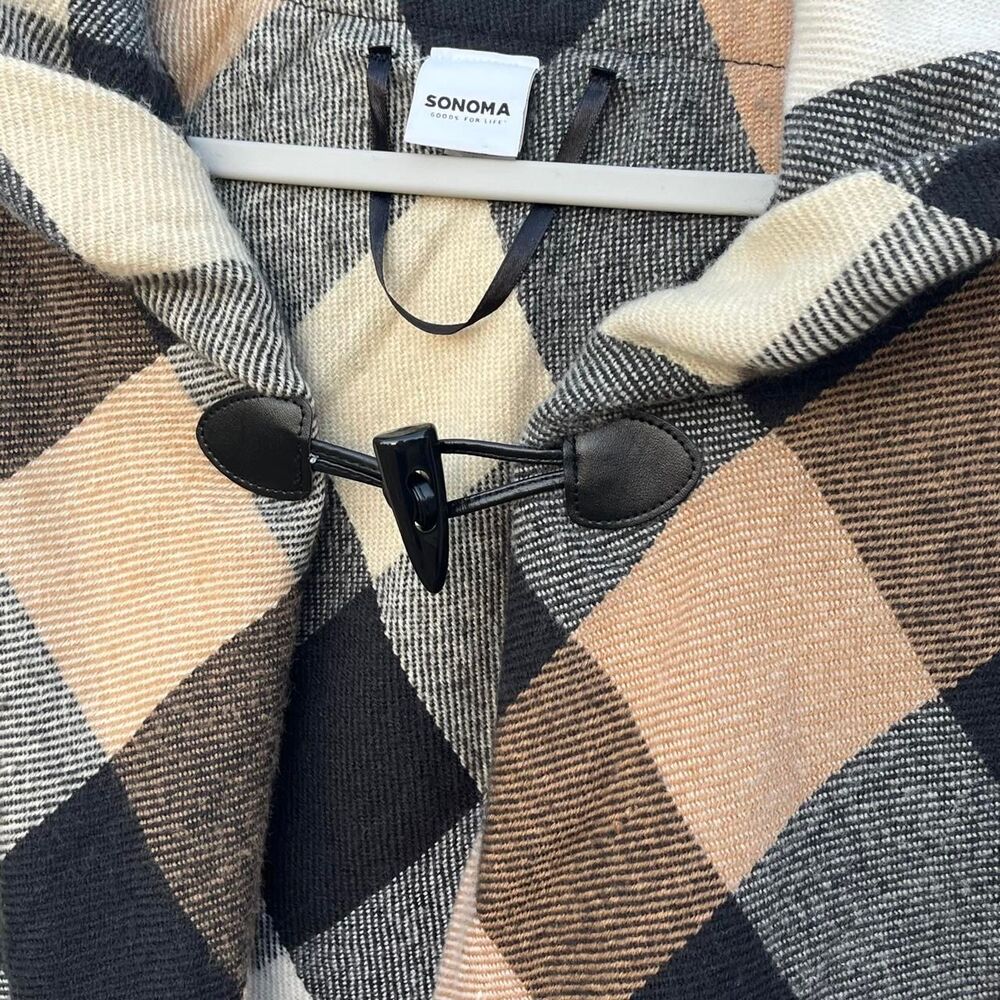 Sonoma Goods for Life black, beige, and gray plaid Short Cape with fringe